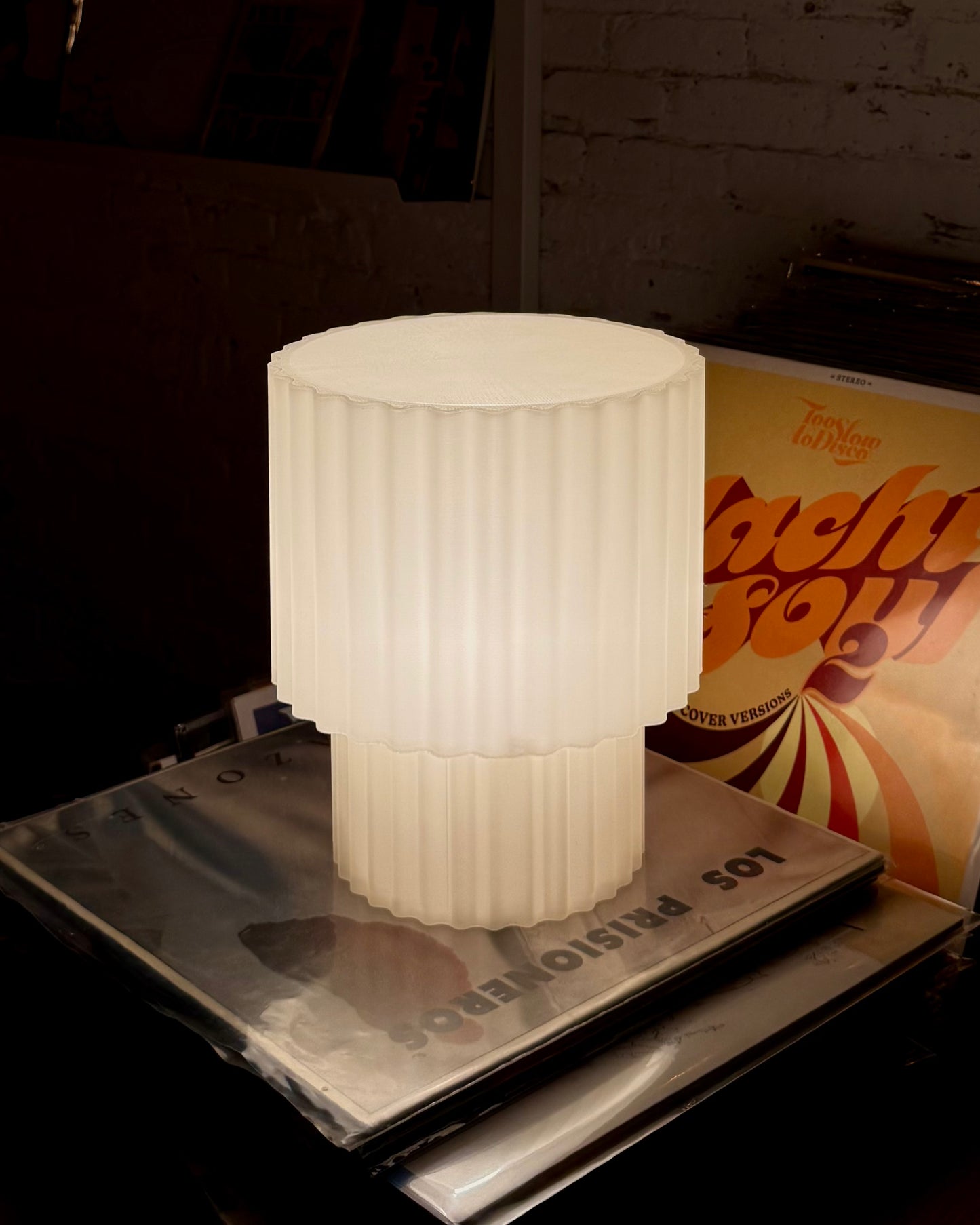 Monument Lamp