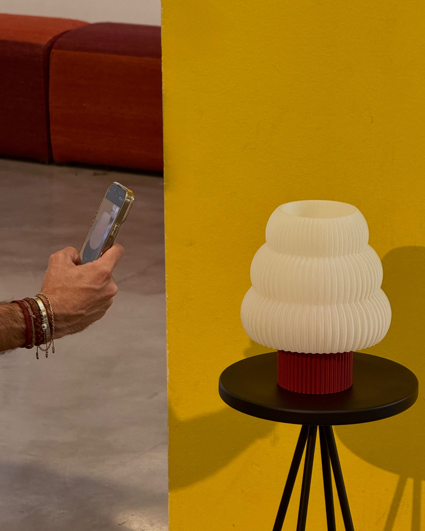 Bordeaux Luma Lamp